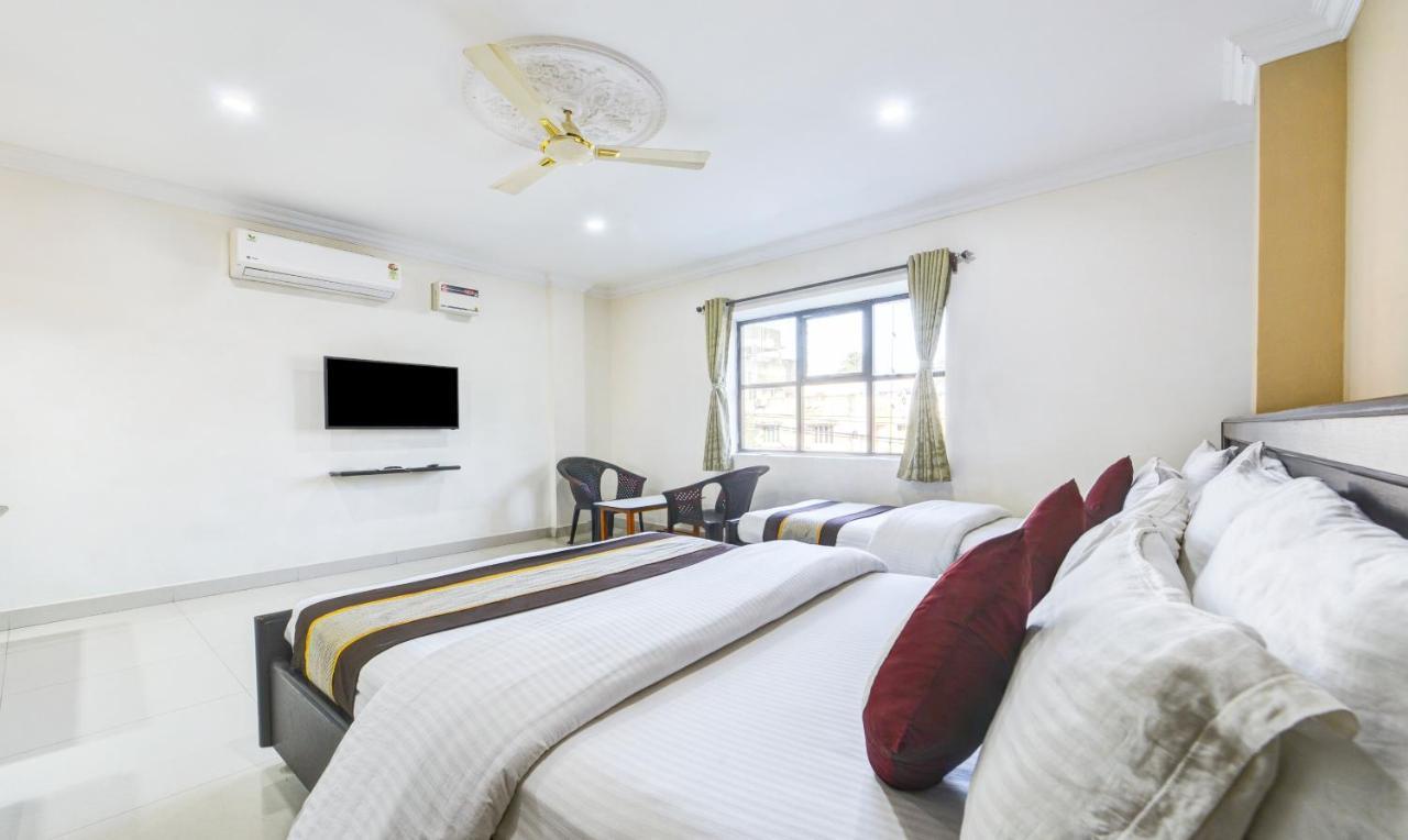Hotel Sal Inn - Near Airport Madras Buitenkant foto