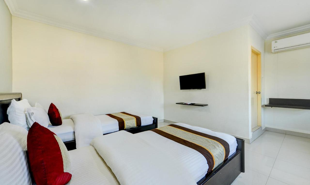Hotel Sal Inn - Near Airport Madras Buitenkant foto