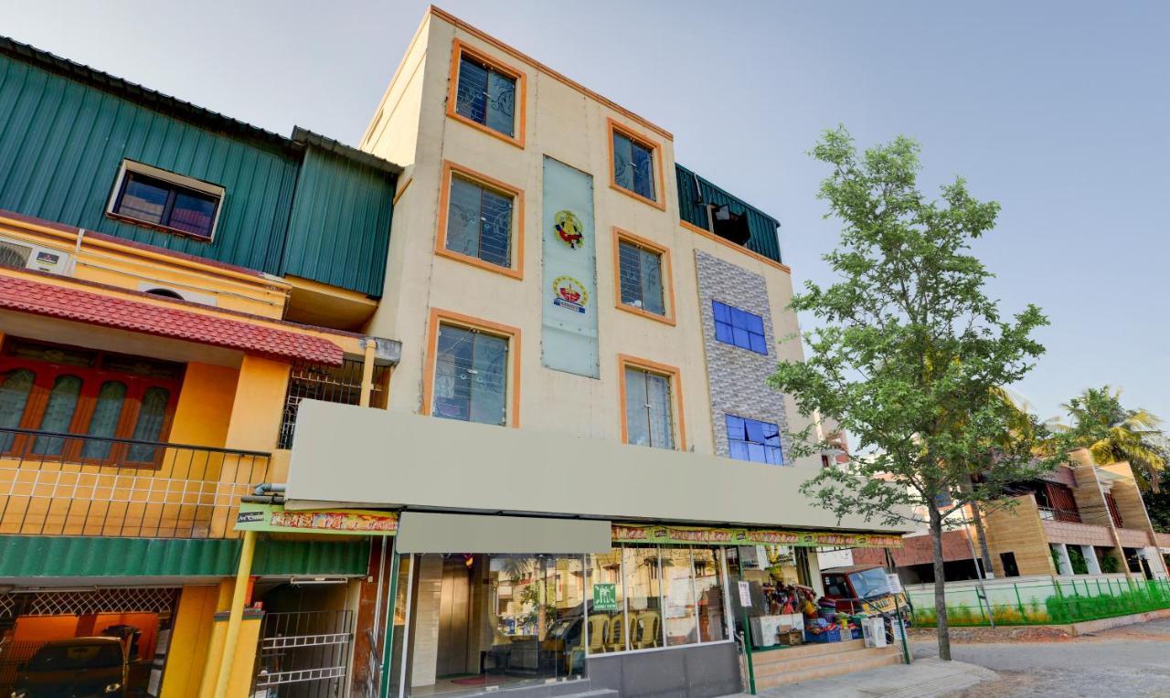 Hotel Sal Inn - Near Airport Madras Buitenkant foto
